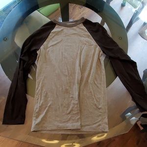 Grey/Black baseball tee